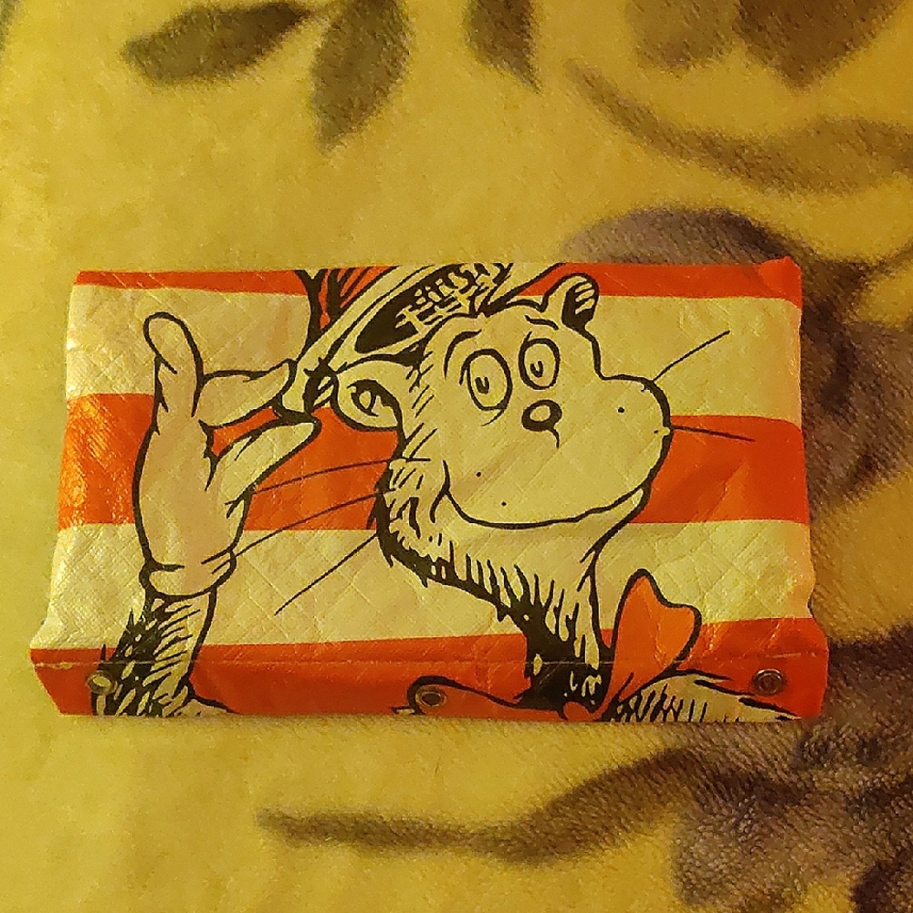 Dr. Seuss Red and White Cat in the Hat 3 Ring Binder Zippered  Pencil Pouch